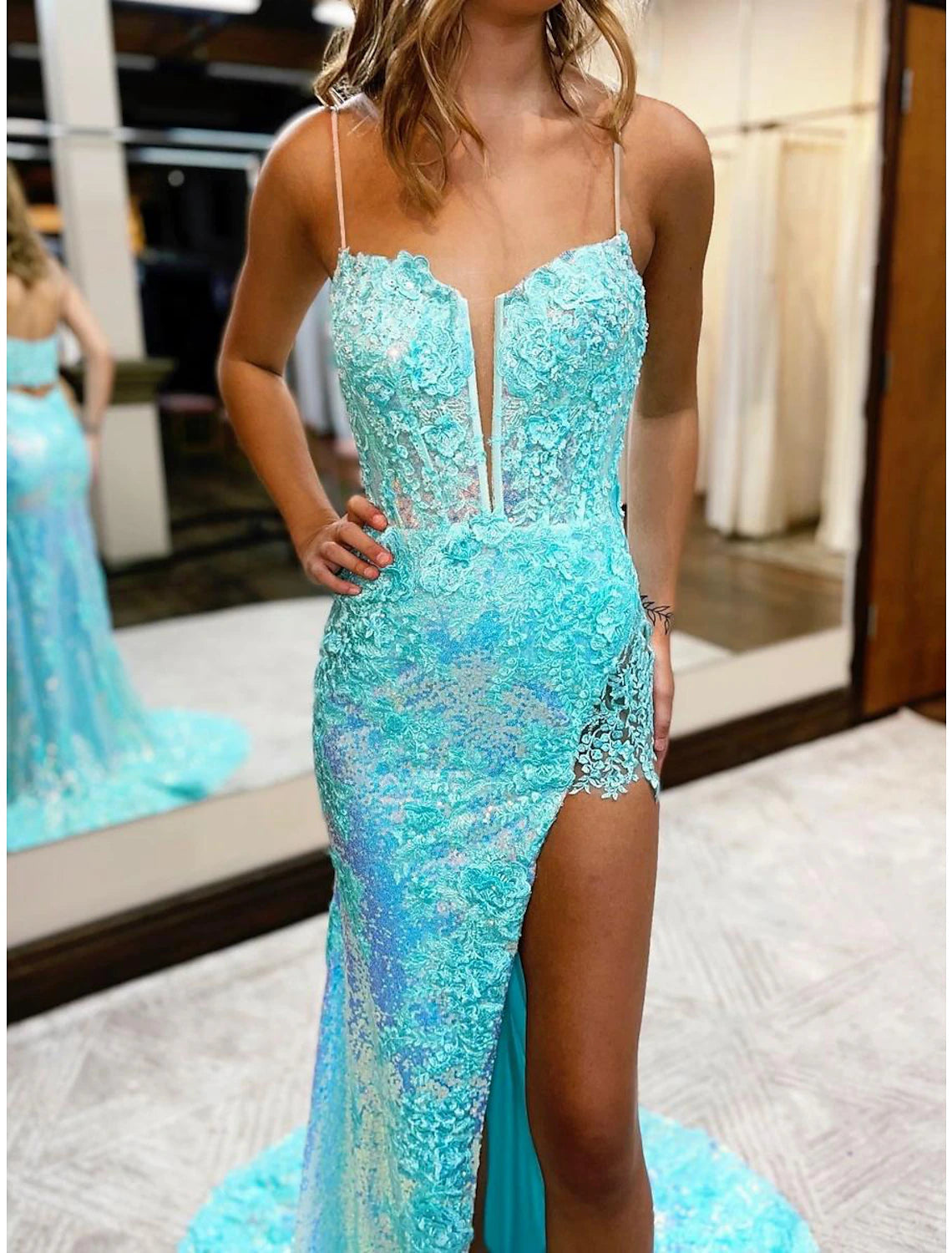 Mermaid / Trumpet Prom Dresses High Split Dress Formal Wedding Party Court Train Sleeveless V Neck Sequined