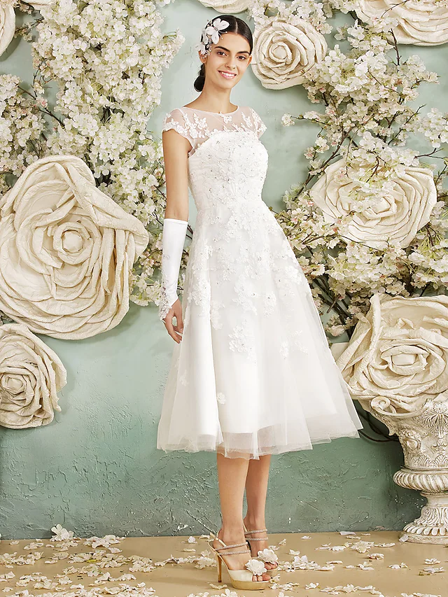 A-Line Wedding Dresses Halter Neck Floor Length Chiffon Sleeveless See-Through with Sequin Criss-Cross Beautiful