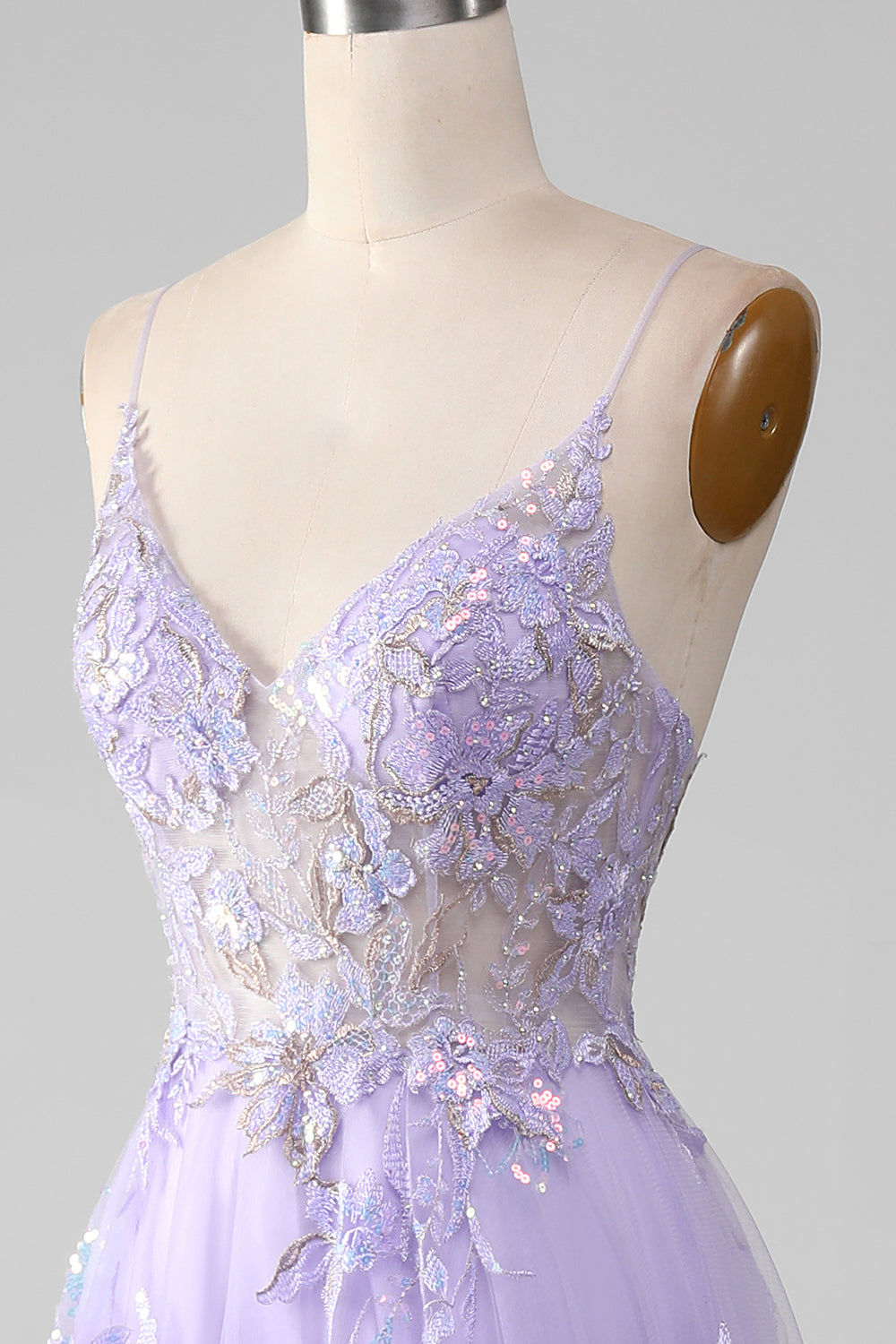 Light Purple A Line Spaghetti Straps Sparkly Prom Dress With Beading V-neck Floor Length