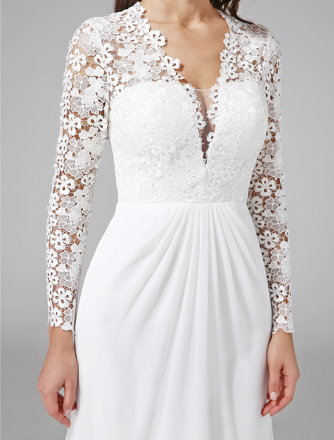 Beach Royal Style Boho Wedding Dresses Sheath / Column Illusion Neck Long Sleeve Sweep / Brush Train Chiffon Bridal Gowns With Lace