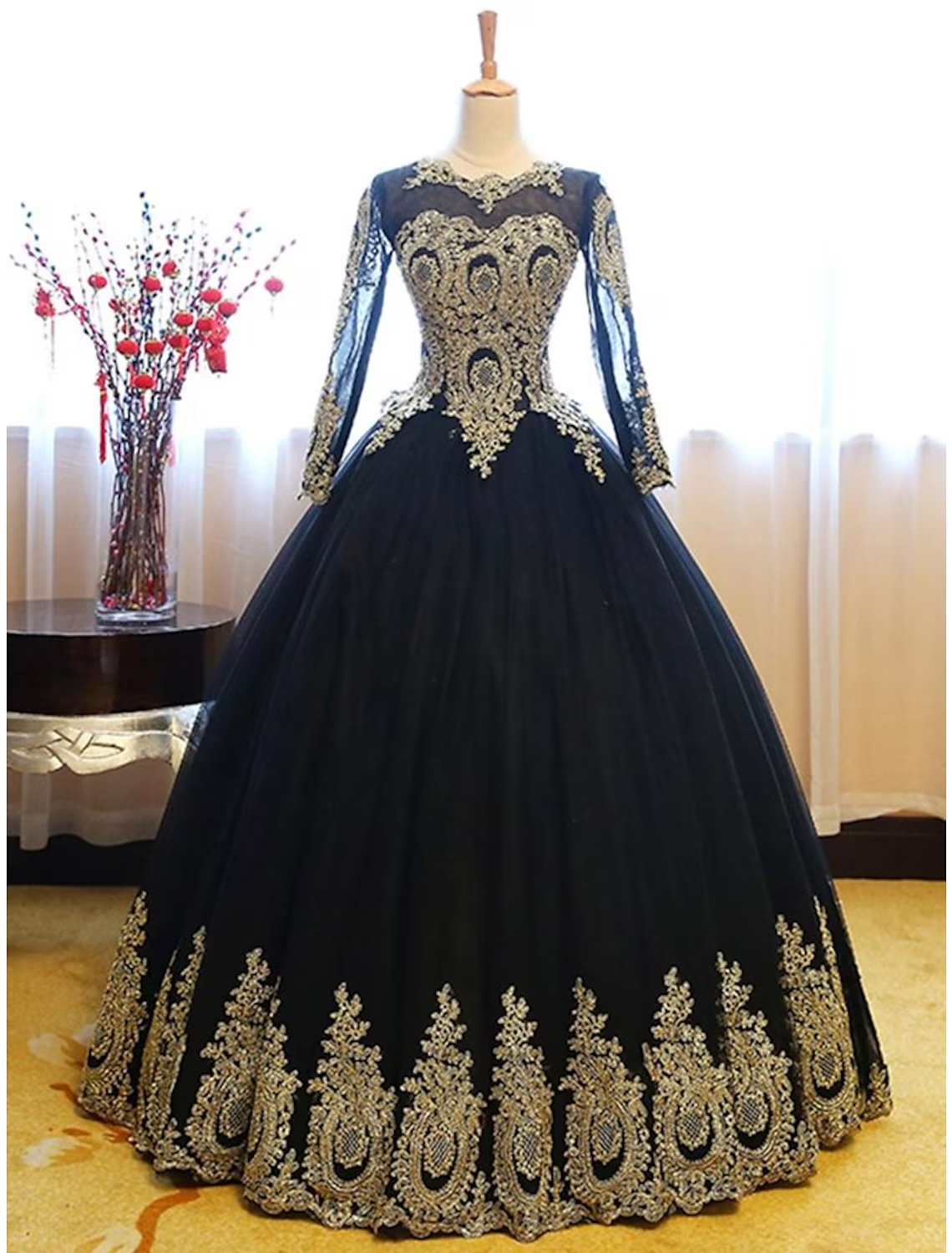 Ball Gown Luxurious Vintage Quinceanera Formal Evening Dress Jewel Neck Long Sleeve Floor Length Lace