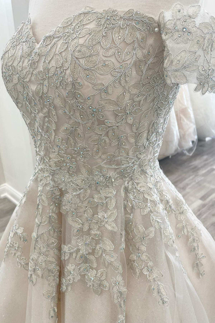 Princess White Appliques A-Line Short Homecoming Dress Off Shoulder