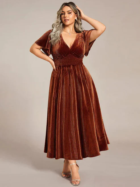 Plus Size A-line V-Neck Short Sleeve Pleated Velvet Fall Wedding Guest Dress/Prom Dresses  Party Dresses