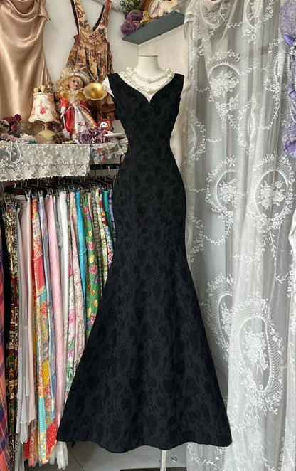 Charming Mermaid Sleeveless Long Formal Prom Dress Elegant Evening Gown Chic Wedding Guest Party Dress