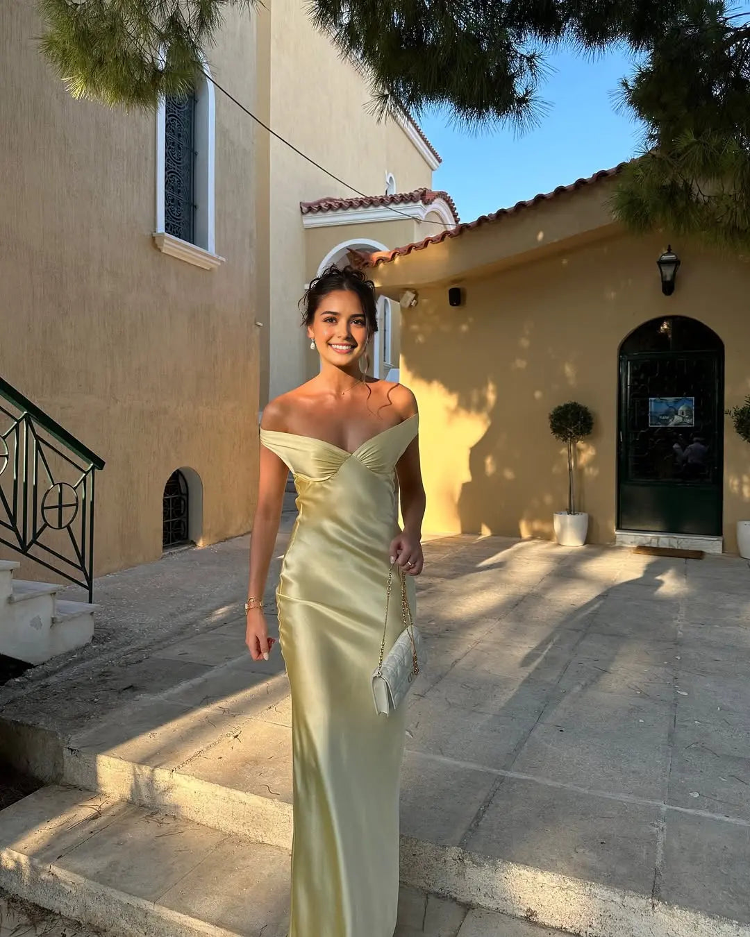 Elegant Mermaid Off the Shoulder Satin Long Formal Prom Dresses Charming Party Evening Gowns Sexy Graduation Dress