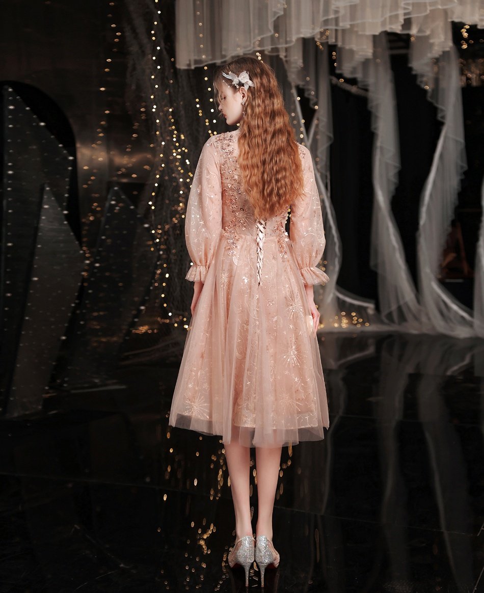 Glitter Long Sleeves A-line Homecoming Dresses Elegant Knee Length Short Prom Dress Sparkly