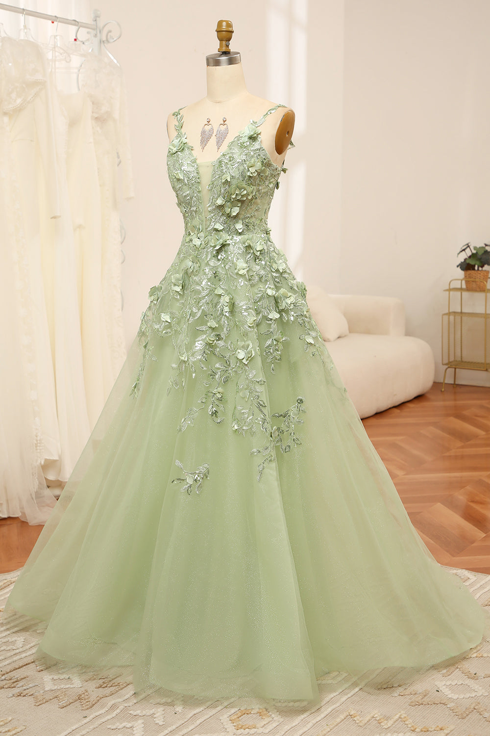 Green A Line Spaghetti Straps Tulle Long Prom Dress With Appliques Beautiful