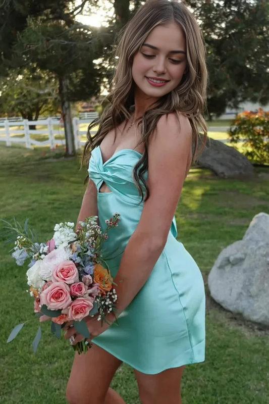 Sweet Strapless Keyhole Satin Sleeveless Short Prom Dress Lovely Homecoming Dress Simple Birthday Party Dress