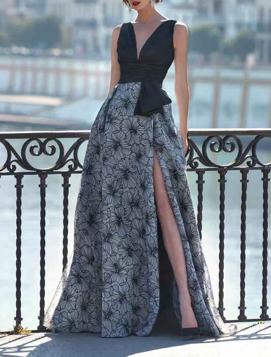 A-Line Evening Gown Elegant Dress Masquerade Prom Floor Length Sleeveless V Neck Satin with Slit Embroidery Black