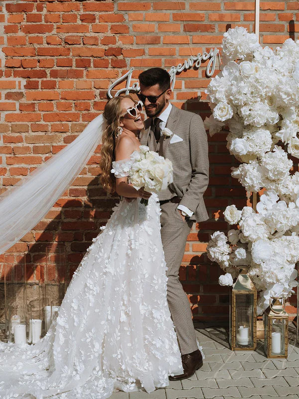 Off The Shoulder 3D Flower Lace Beach Wedding Dresses Rustic Boho Wedding Dress Sexy