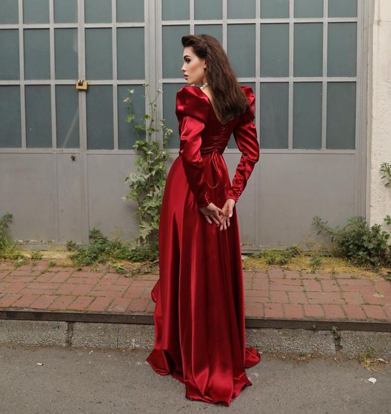 Xiaopinwu Square Neck Long A Line Evening Gown Burgundy Long Sleeves Satin Formal Prom Party Dress