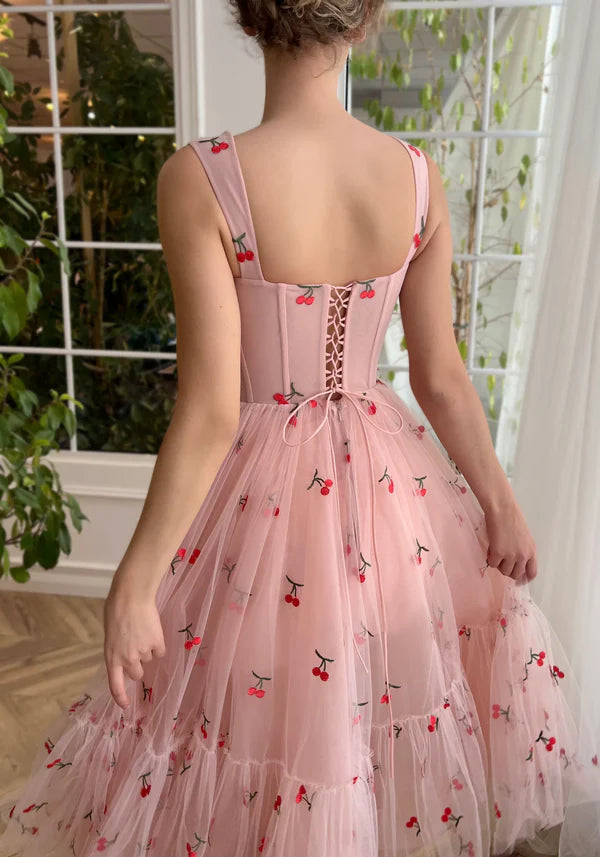 A-line Cherry Lace Appliques Prom Dresses for Women Tulle Wedding Dress lovely Homecoming Dress