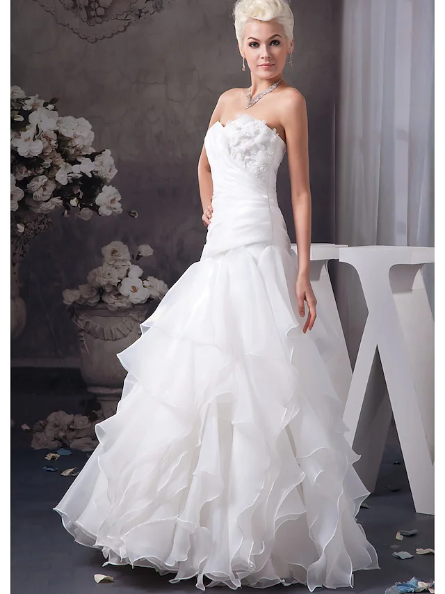 A-Line Wedding Dresses Sweetheart Neckline Floor Length Lace Organza Satin Strapless with Ruched Appliques Cascading