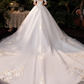 Princess Ball Gown Wedding Dresses Jewel Neck Chapel Train Lace Tulle Short Sleeve Formal Luxurious