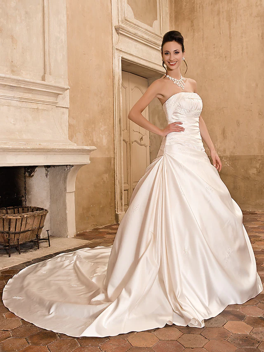 Princess A-Line Wedding Dresses Strapless Chapel Train Satin Sleeveless Long