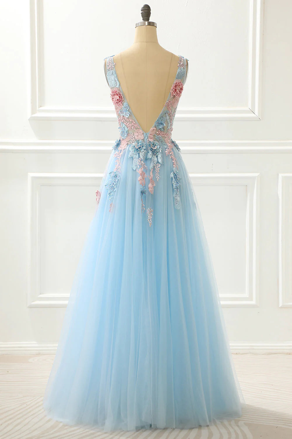 A-Line Princess Prom Dress With Appliques V-neck With Flowers