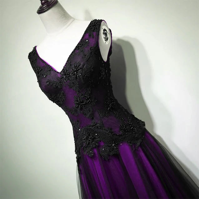 Black and Tulle V-neckline Beaded Lace Long Party Dress A-line Prom Dress Evening Dresses december wedding guest dress