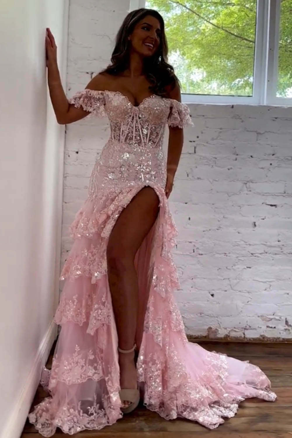 Gorgeous Off The Shoulder Mermaid Glitter Prom Dress With Appliques