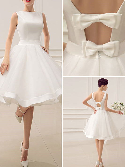 A-Line/Princess Scoop Knee-Length Wedding Dress Pure Color Graduation Dress Simple Party Dress