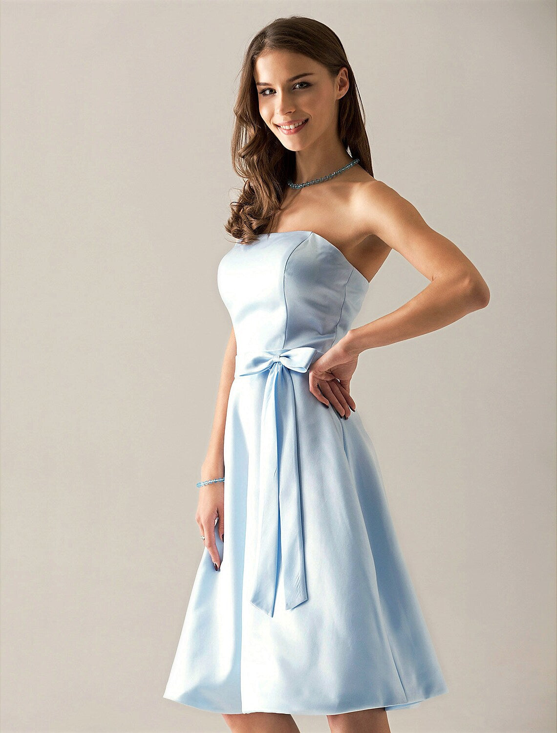 A-Line Bridesmaid Dress Strapless Sleeveless Elegant Knee Length Satin with Sash / Ribbon