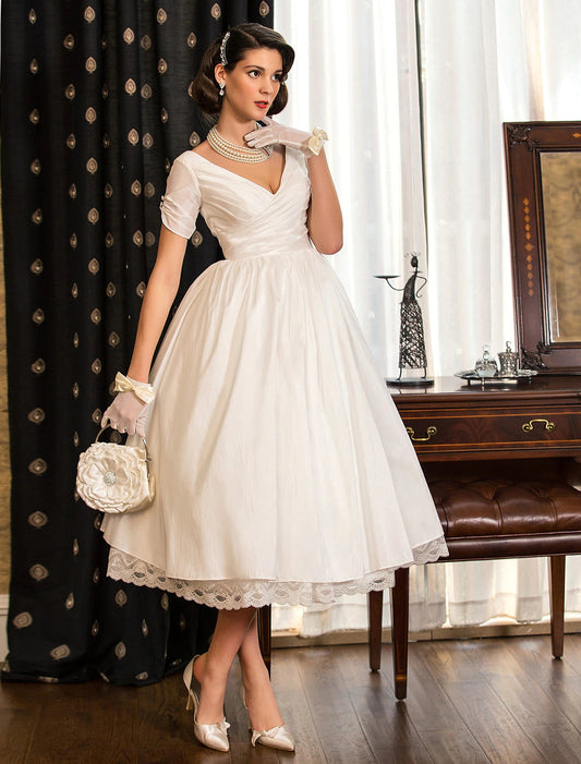 Bridal Shower Vintage 1940s / 1950s Little White Dresses Wedding Dresses Tea Length A-Line Short Sleeve V Neck Satin With Lace