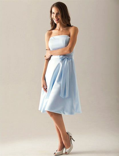 A-Line Bridesmaid Dress Strapless Sleeveless Elegant Knee Length Satin with Sash / Ribbon