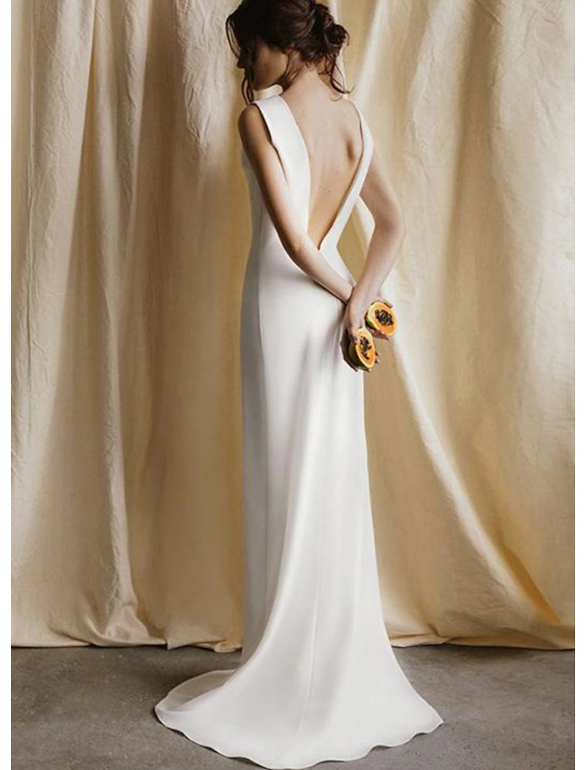 Reception Open Back Casual Wedding Dresses Sheath / Column Scoop Neck Sleeveless Sweep / Brush Train Satin Bridal Gowns With Solid Colo rFall Wedding Party