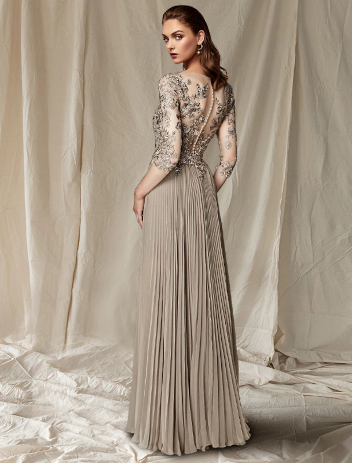 A-Line Mother of the Bride Dress Wedding Guest Plus Size Elegant V Neck Floor Length Chiffon Lace Half Sleeve with Pleats