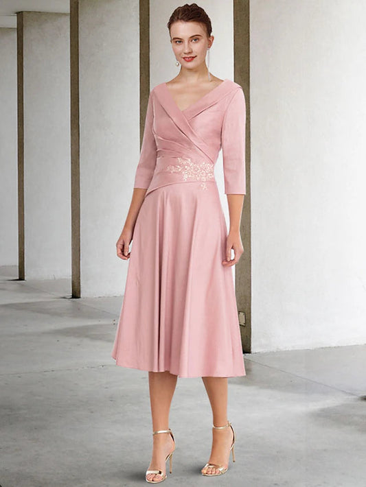 A-Line Mother of the Bride Dress Vintage Elegant V Neck Tea Length Satin Lace Half Sleeve with Appliques