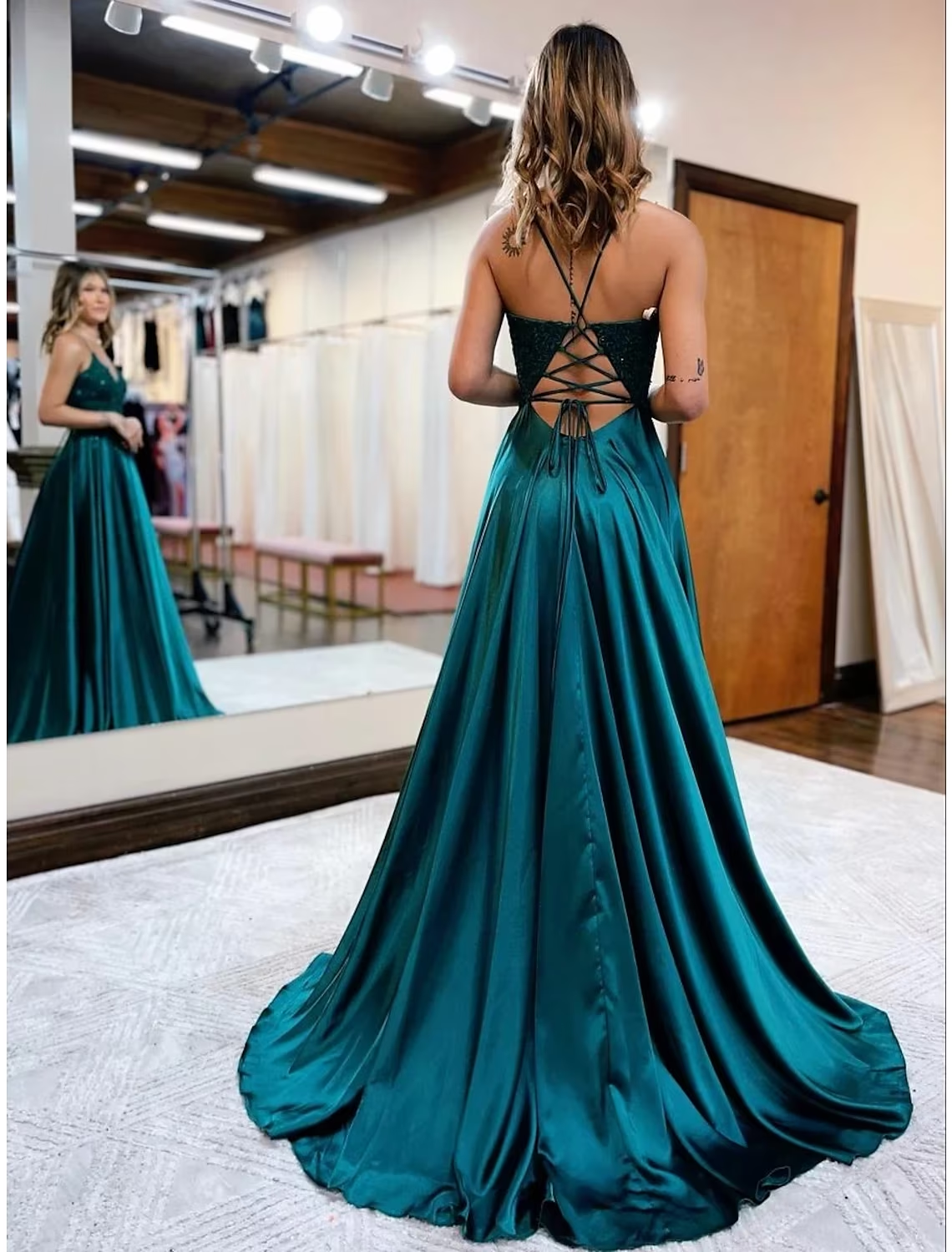 A-Line Long Prom Dresses Empire Dress Formal Court Train Sleeveless V Neck Satin Backless with Beading Appliques