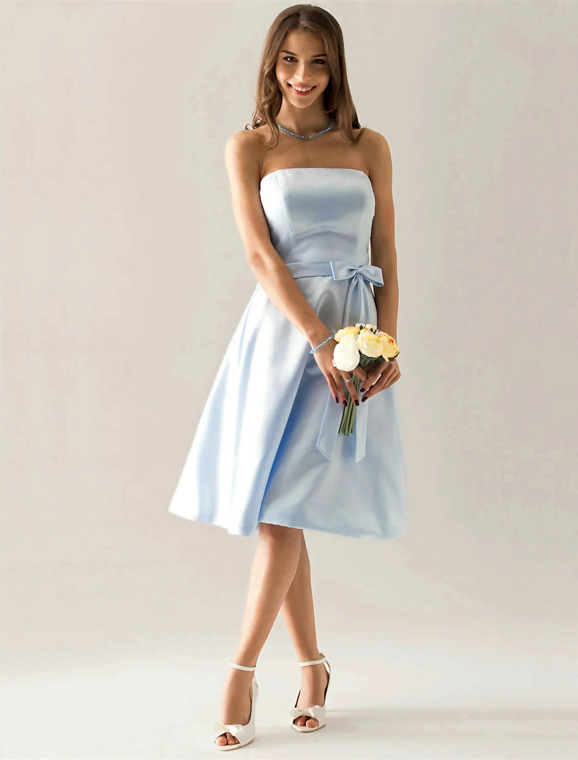 A-Line Bridesmaid Dress Strapless Sleeveless Elegant Knee Length Satin with Sash / Ribbon