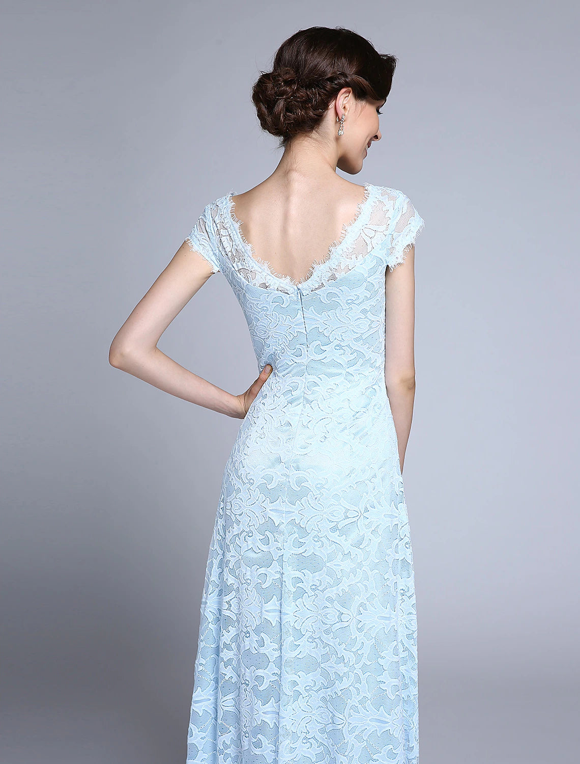 Sheath / Column Mother of the Bride Dress Open Back Bateau Neck Floor Length Lace Short Sleeve