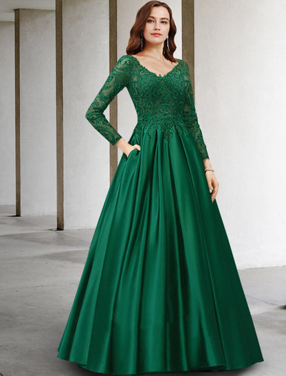 A-Line Mother of the Bride Dress Luxurious Elegant V Neck Floor Length Chiffon Lace Long Sleeve with Pleats