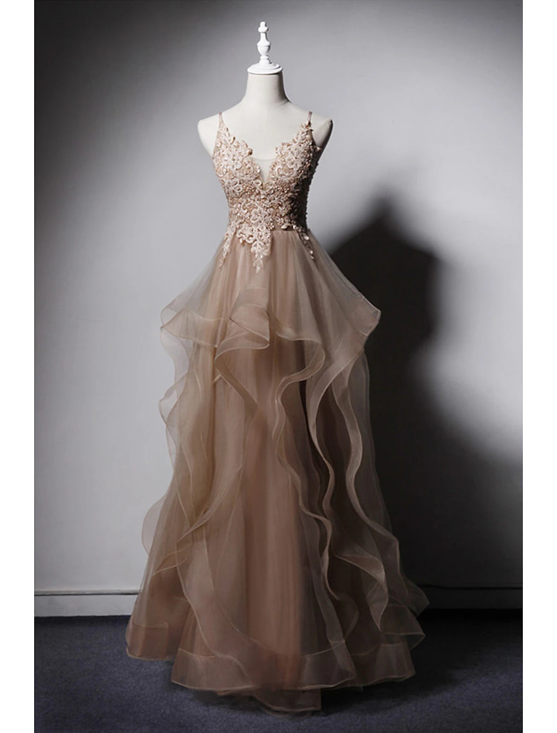 A-Line Prom Dresses Open Back Dress Formal Wedding Party Floor Length Sleeveless Spaghetti Strap Lace with Ruffles