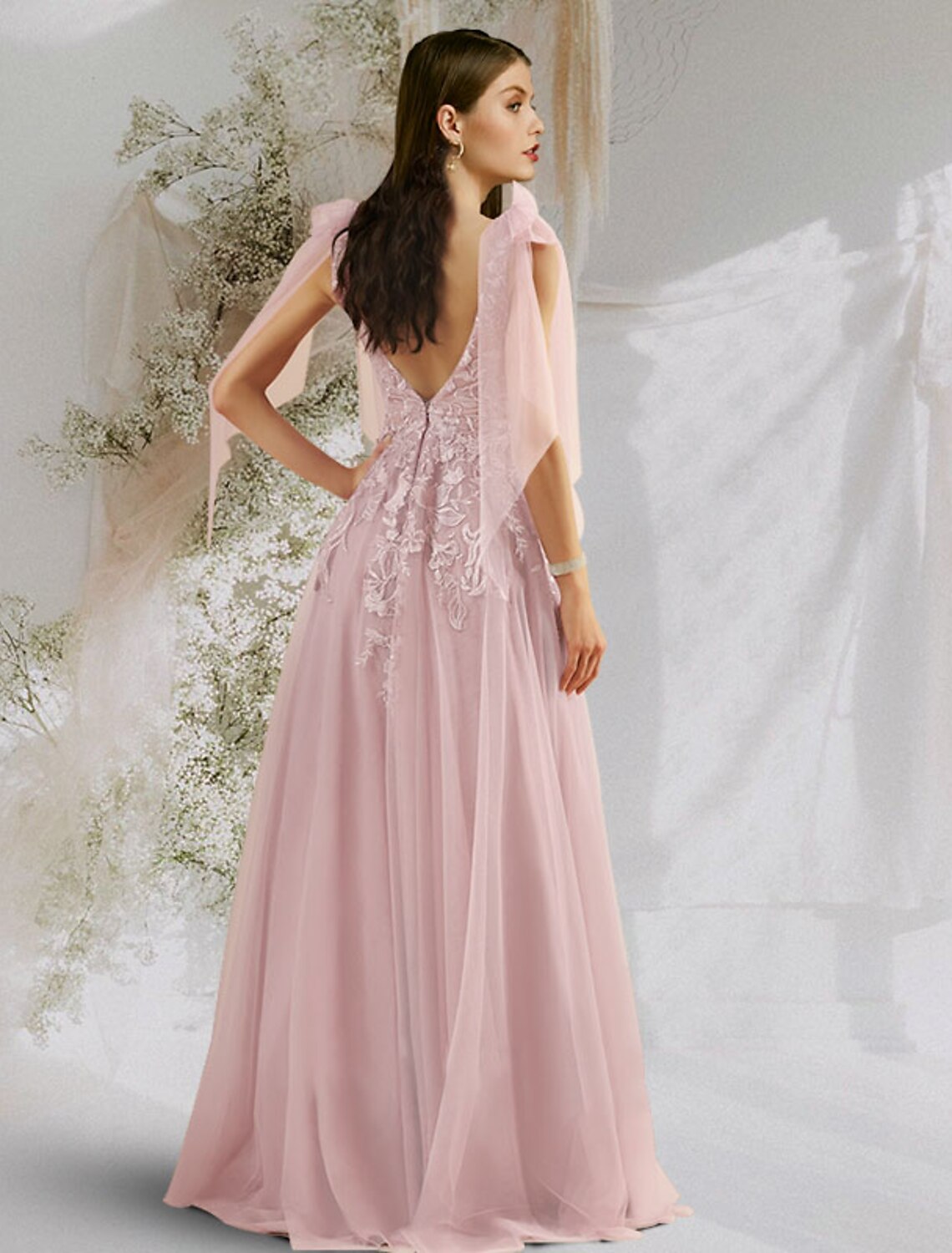 A-Line Beautiful Back Floral Open Back Engagement Prom Dress V Neck Backless Sleeveless Floor Length Tulle with Bow(s)