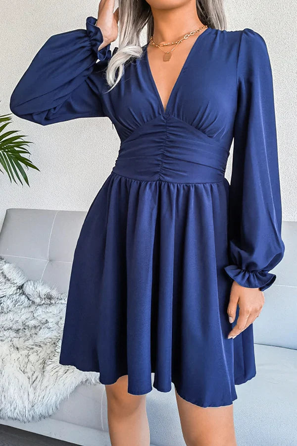 Fashionable and elegant solid color split and pleated waist skirt for evening dressing Party Dress