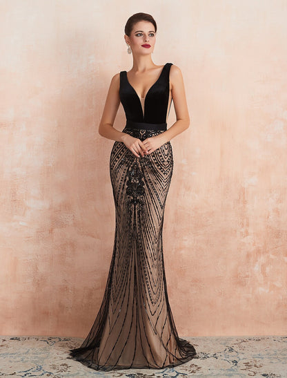 Mermaid / Trumpet Evening Gown Luxurious Dress Formal Evening Sweep / Brush Train Sleeveless V Neck Fall Wedding Guest Velvet Backless