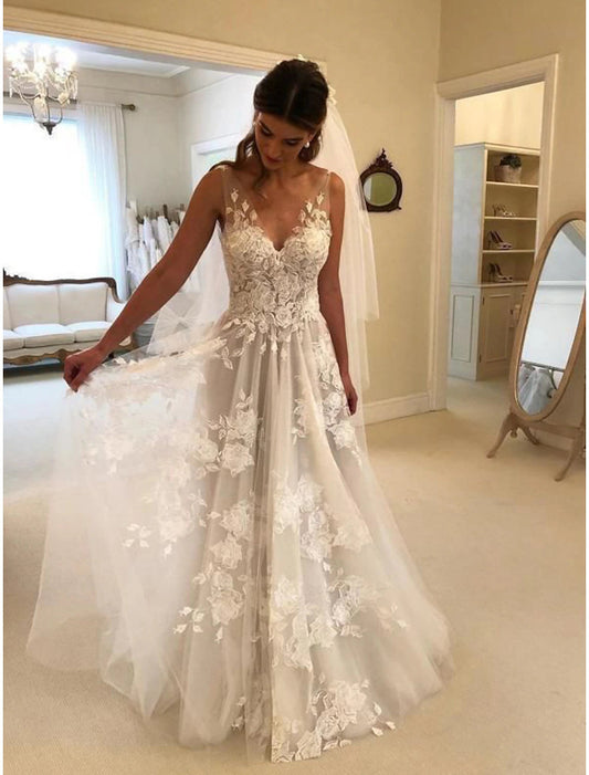 Beach Boho Wedding Dresses A-Line V Neck Sleeveless Sweep / Brush Train Lace Bridal Gowns With Appliques Fall Wedding Party