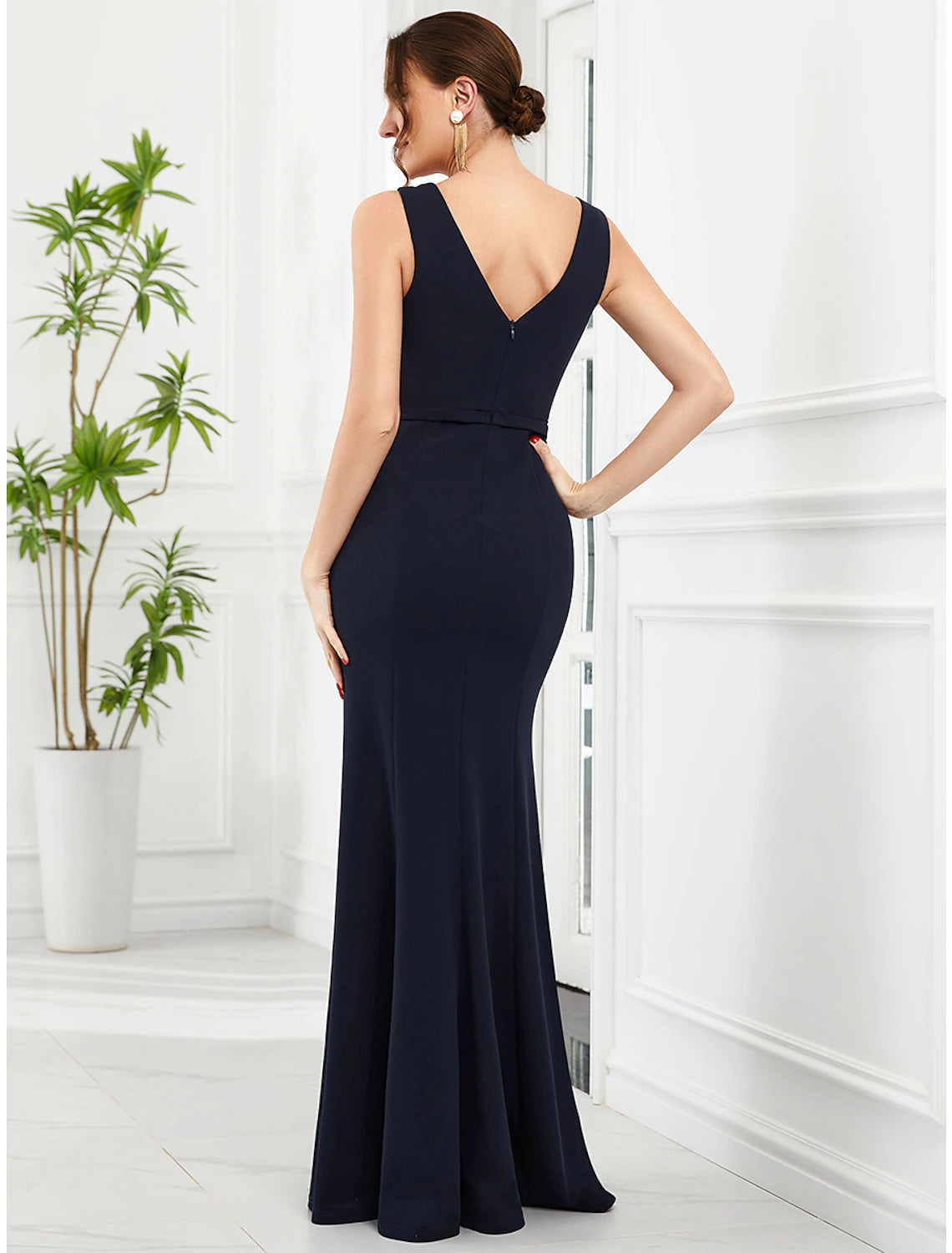 Mermaid / Trumpet Evening Gown Glittering Dress Prom Floor Length Sleeveless V Neck Polyester