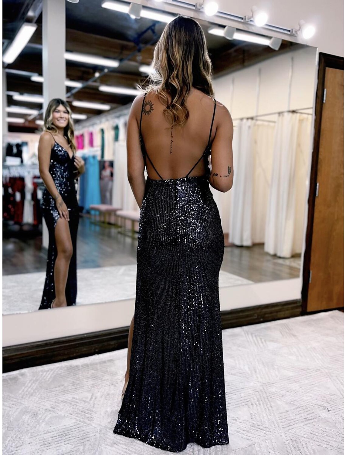 Mermaid / Trumpet Prom Dresses Sparkle & Shine Dress Formal Wedding Guest Floor Length Sleeveless V Neck Sequined Backless