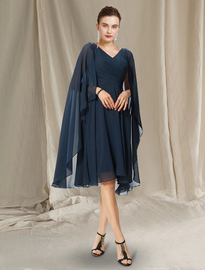 A-Line Mother of the Bride Dress Plus Size Elegant V Neck Knee Length Chiffon Short Sleeve with Pleats