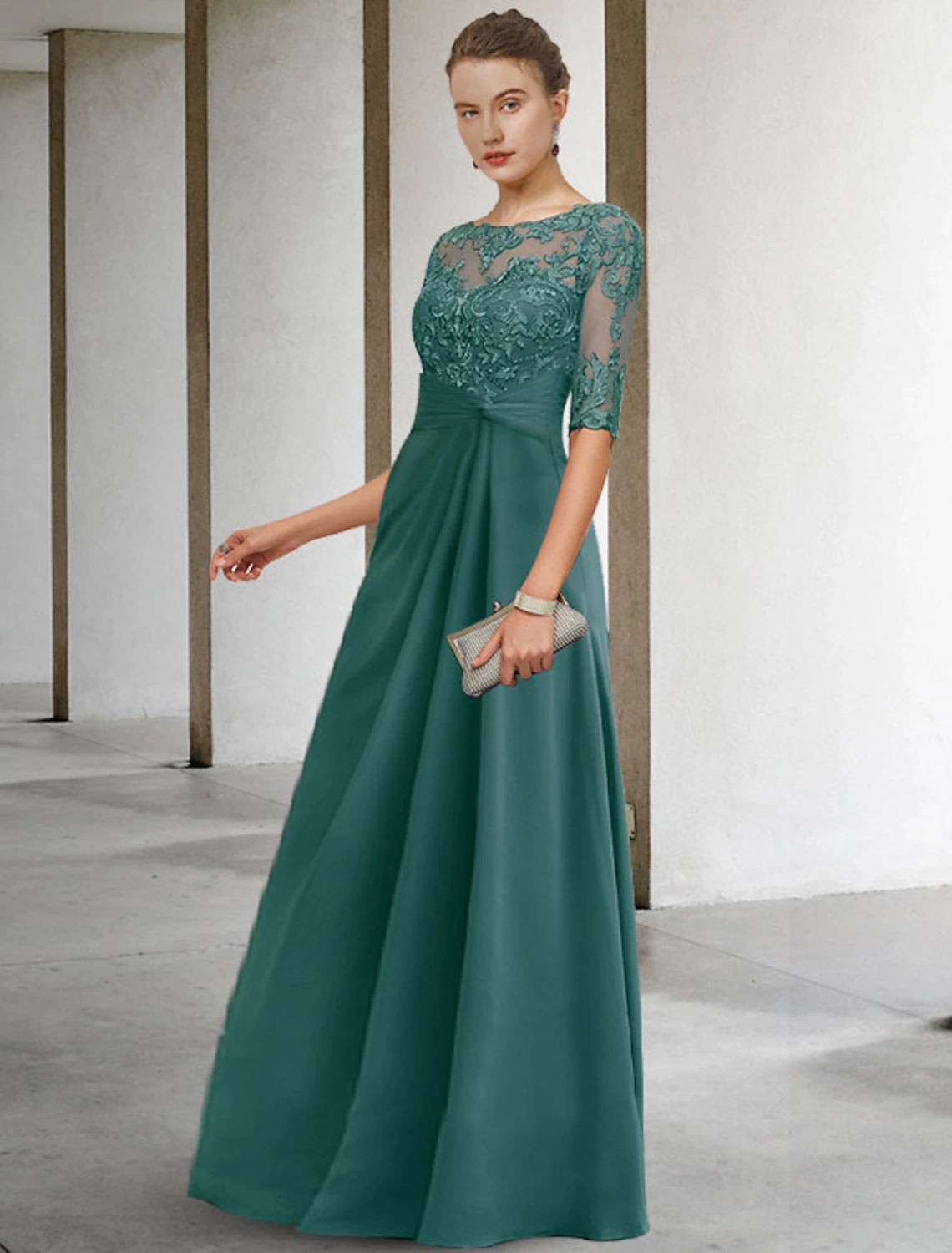 Sheath / Column Mother of the Bride Dress Fall Wedding Guest Dresses Plus Size Elegant Jewel Neck Floor Length Chiffon Lace Short Sleeve with Appliques