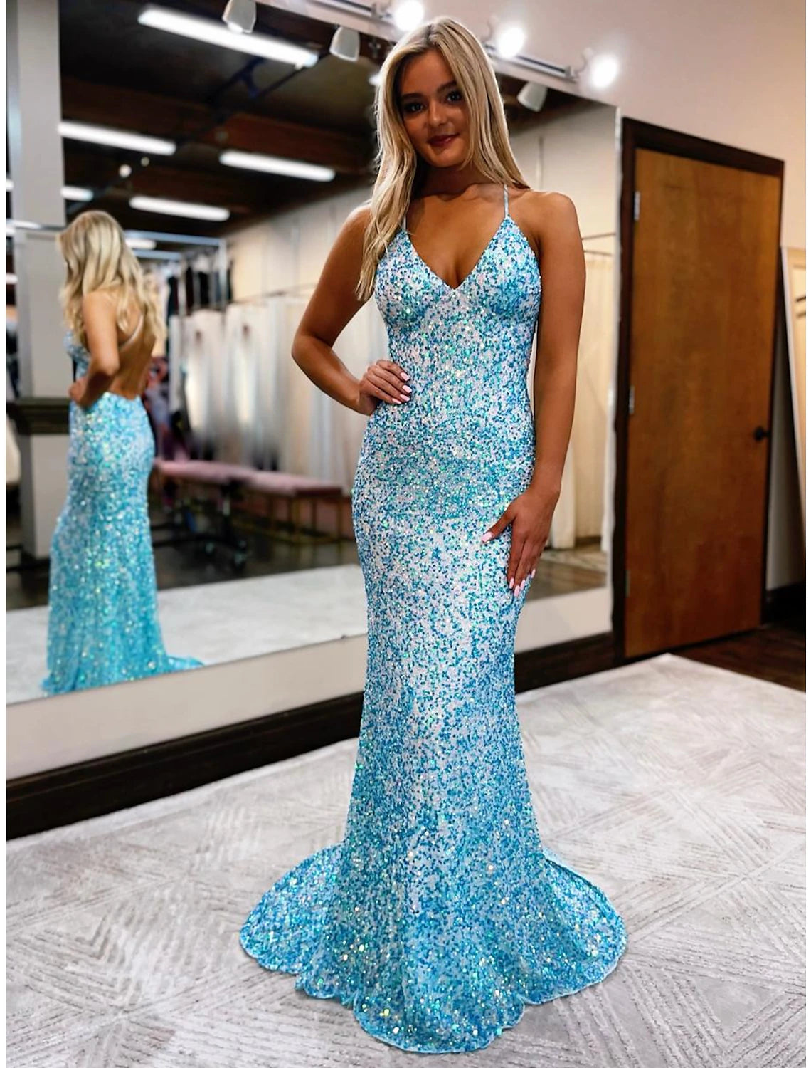 Mermaid / Trumpet Prom Dresses Sexy Dress Formal Court Train Sleeveless V Neck Sequined Backless