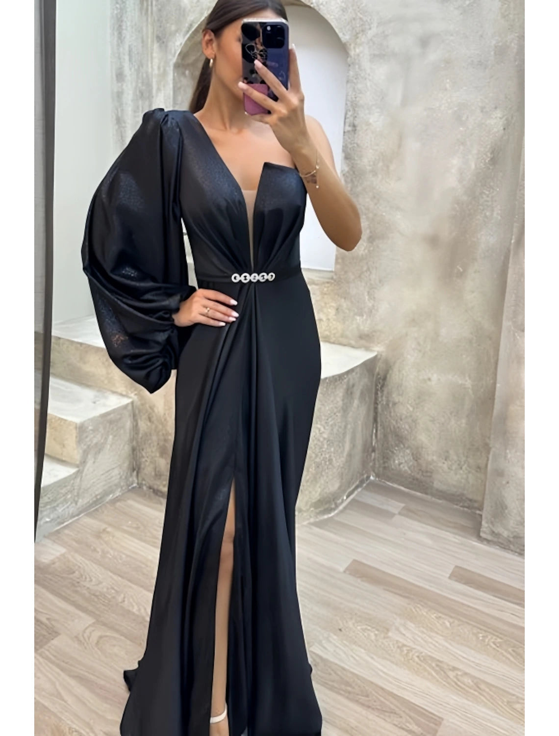 A-Line Evening Gown High Split Dress Formal Fall Sweep / Brush Train Long Sleeve One Shoulder Satin with Pleats Crystals