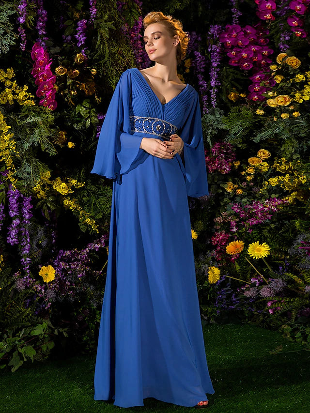 A-Line Mother of the Bride Dress Vintage Inspired V Neck Floor Length Chiffon Long Sleeve with Crystals Beading Side