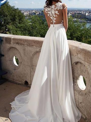 Romantic Chiffon Bateau Neckline A-line Wedding Dresses With Appliques And Slit