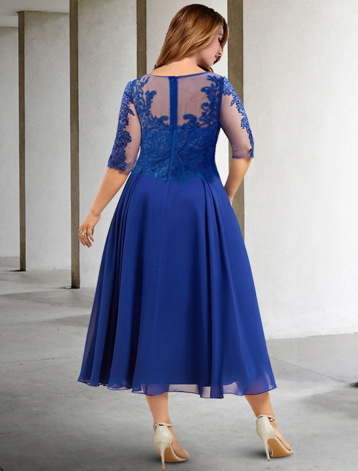 A-Line Plus Size Curve Mother of the Bride Dresses Elegant Dress Formal Wedding Guest Tea Length Half Sleeve Jewel Neck Chiffon