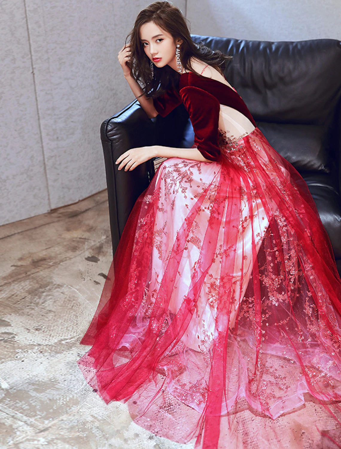 A-Line Glittering Cut Out Party Wear Formal Evening Dress Illusion Neck Half Sleeve Floor Length Velvet with Sequin