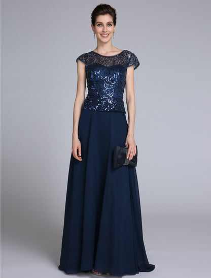 Sheath / Column Mother of the Bride Dress Sparkle & Shine Scoop Neck Floor Length Chiffon Short Sleeve