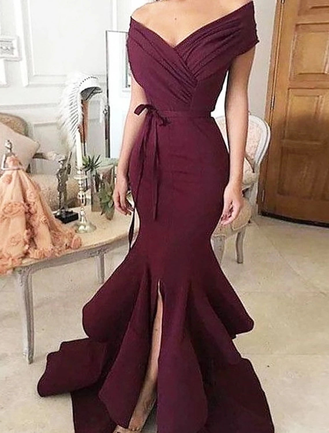 Mermaid / Trumpet Minimalist Sexy Wedding Guest Formal Evening Valentine's Day Dress V Neck Sleeveless Sweep / Brush Train Charmeuse with Slit